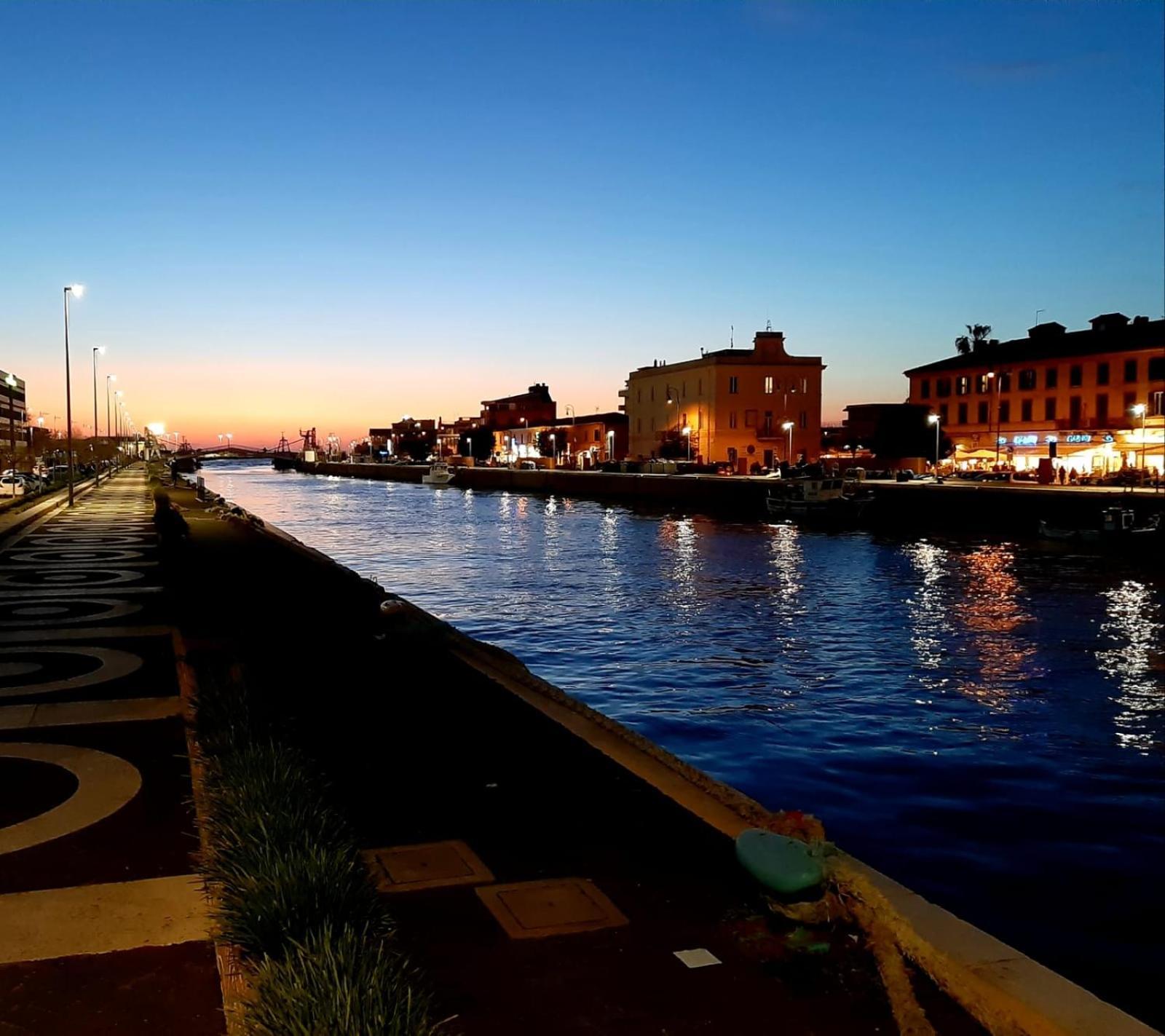 Sweet Home Fco Airport Roma ฟิวมิชีโน ภายนอก รูปภาพ